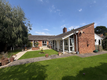 Walters Mead, Ashtead, KT21