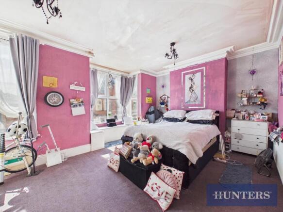 6 bed Terraced for sale Image 9