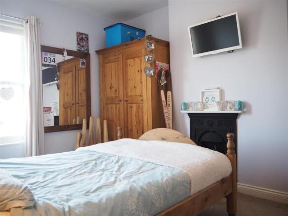 Second Bedroom 711