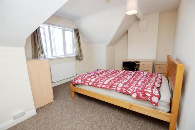 Raddlebarn Road, Birmingham, West Midlands, B29 - Więcej