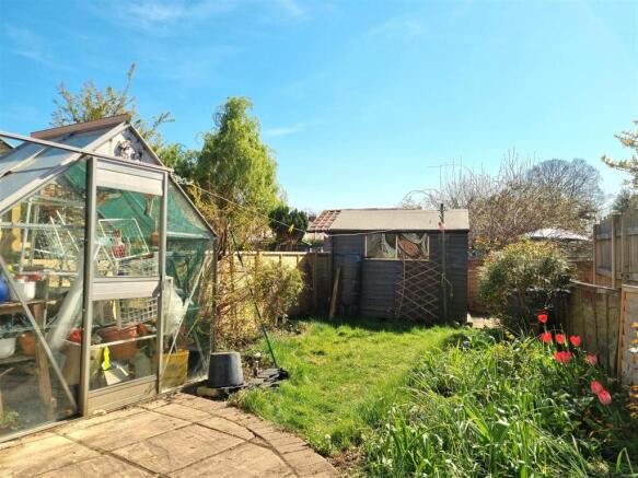 5 Tugela Road - Garden.jpg