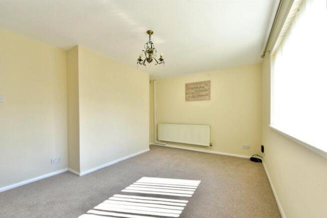 3 bed Terraced for sale Image 6