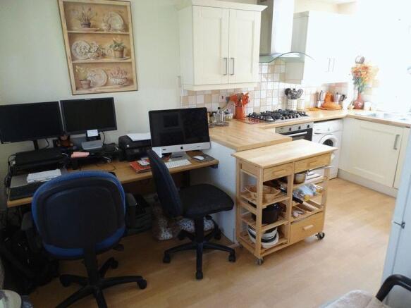 Photo 6