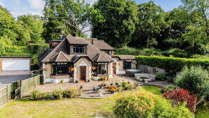 The Brackens, Hollow Lane, Lingfield RH7 6NS