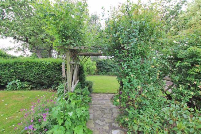 Arch to secret...