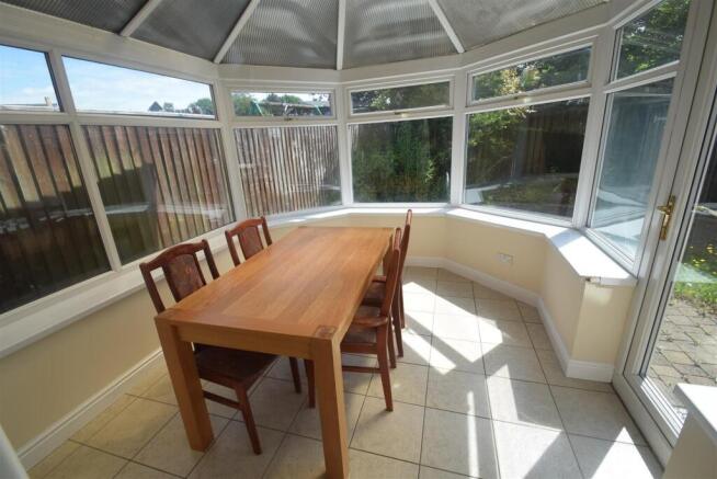 Conservatory/Dining Room