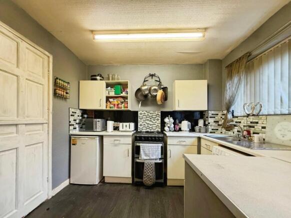 b54c2e76-9-4F7D-8303-A4467AA0970E-6070-000001D2221