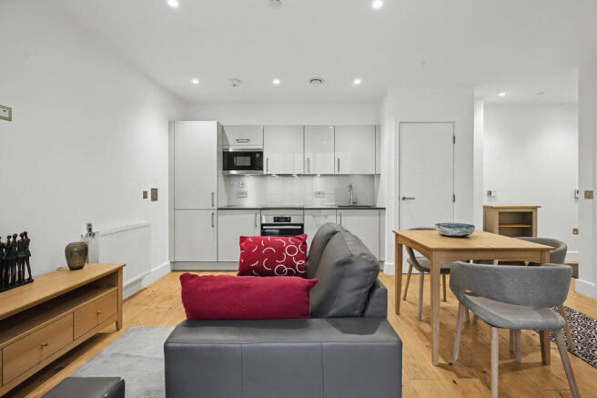 Living Area - Ang...