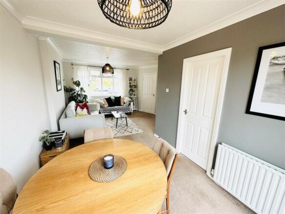 Lounge / Dining Room