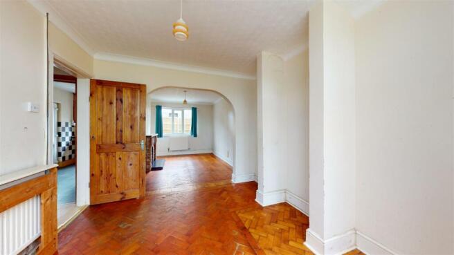 LIVING/DINING ROOM