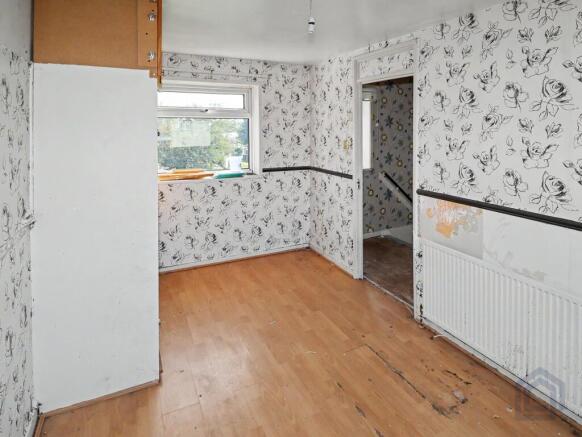 3 bed Terraced for sale Image 10