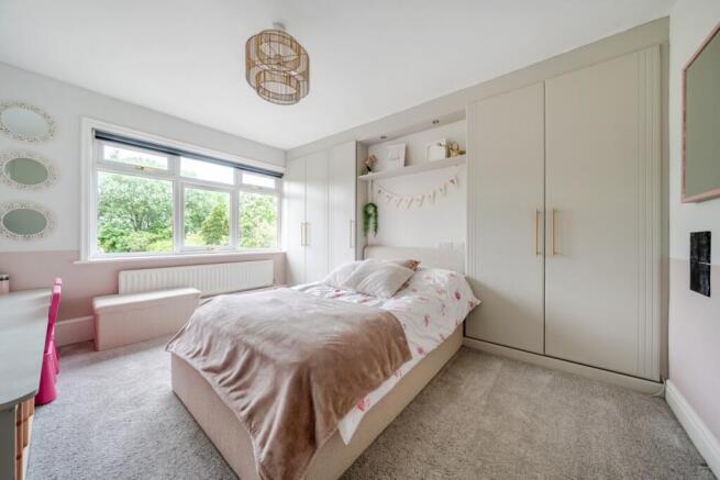 4 bed Semi-Detached for sale Image 7