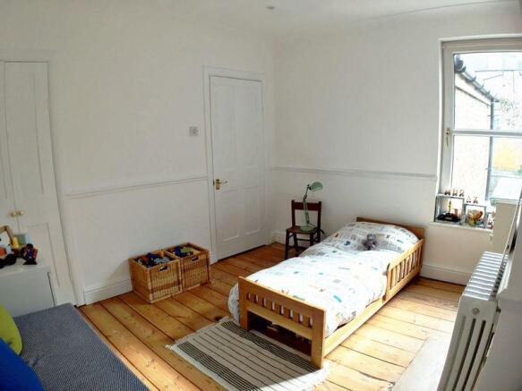 Photo 4