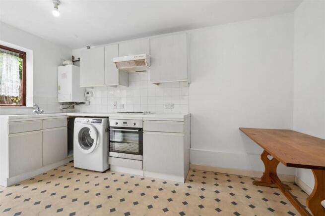 36 Palestine Grove, London SW19 kitchen 1b.jpg