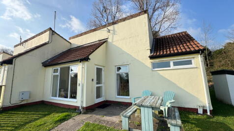 Manorcombe Bungalows, Honicombe Park, Callington, PL17 8NS