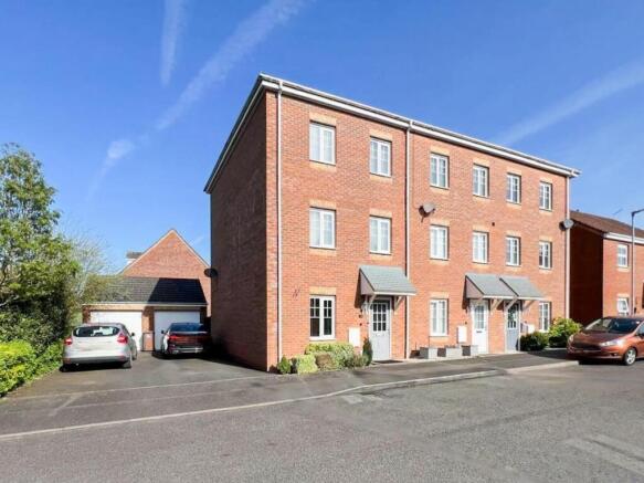 Frontage, Garage & Drive