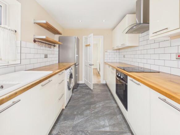 3 bed Detached for sale Image 5