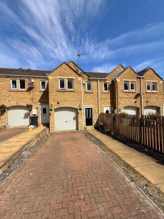 4 bed Town House for sale Image 5