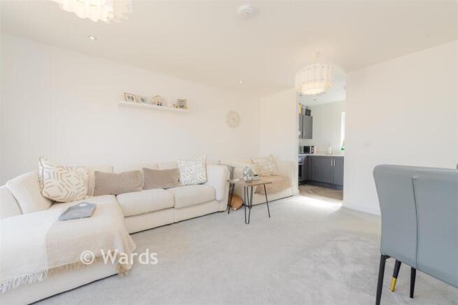 2-bed house on Leeds Road, Greenhithe, Kent, £350,000