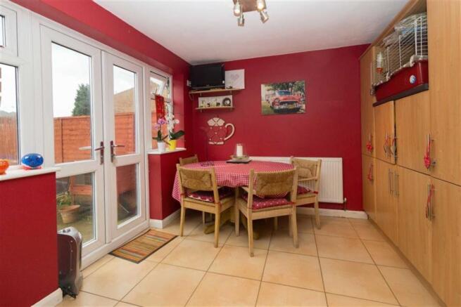 KITCHEN/DINER