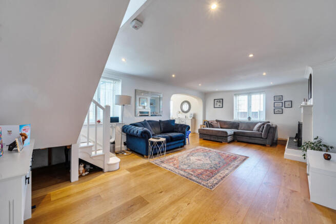 1430126-12-69b984...