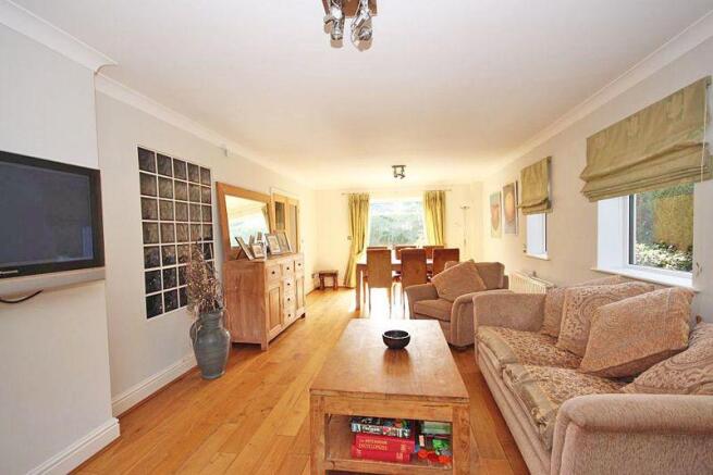 Sitting room t...