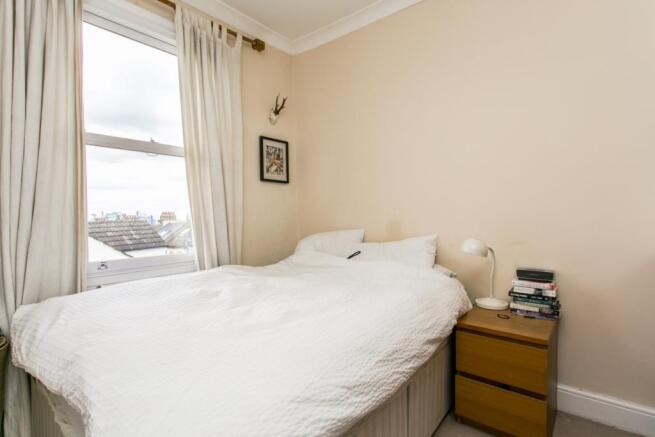7-St-Johns-Court-8