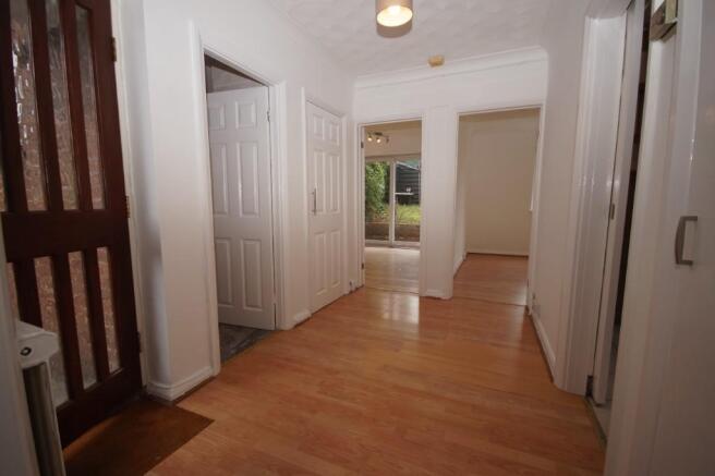 15a Carisbrooke Way