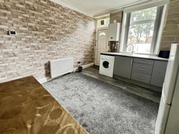 4 bed Terraced for sale Image 6