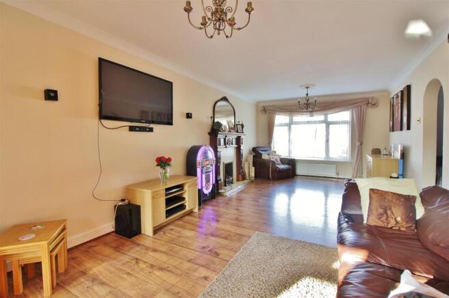Lounge Photo 2