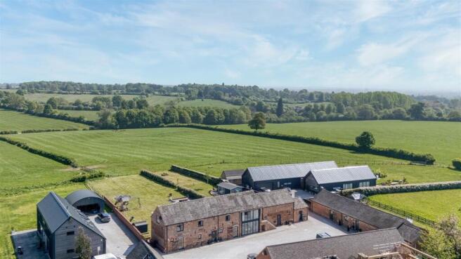 The Granary View To Rear