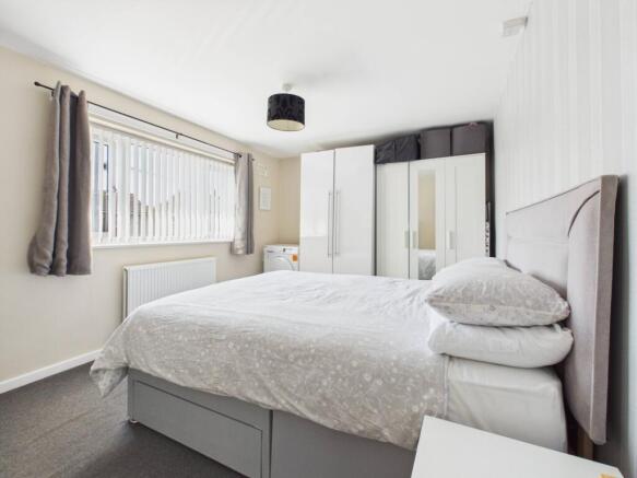 2 bed Semi-Detached for sale Image 11