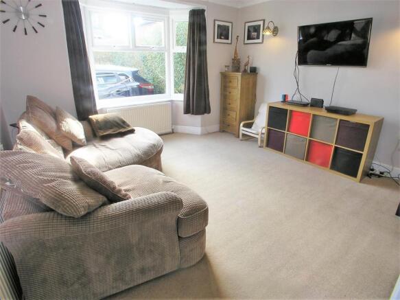Lounge1.JPG