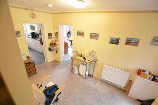 Entrance hall.JPG