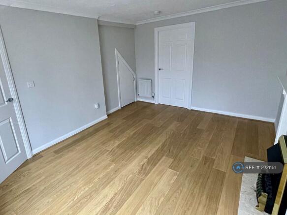 Lounge (Angle 2)