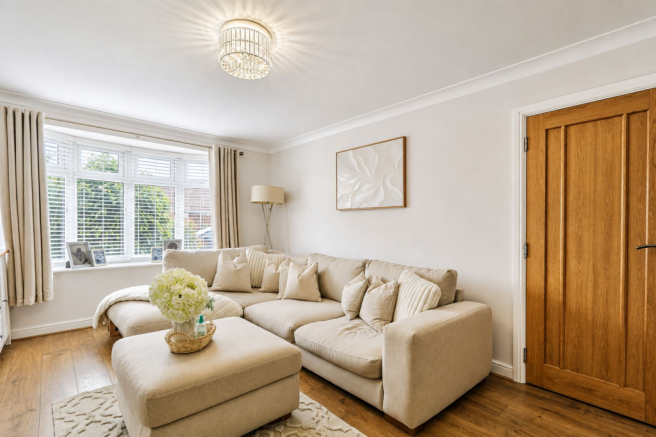 3 bed Semi-Detached for sale Image 4