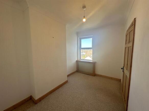 Bedroom 2.jpg
