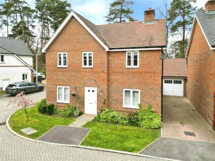 Dove Close, Crowthorne, Berkshire, RG45