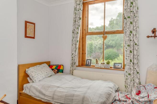 5 bed Terraced for sale Image 11