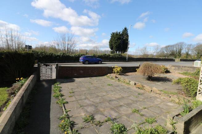 Garden at Front