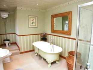 En Suite Bathroom
