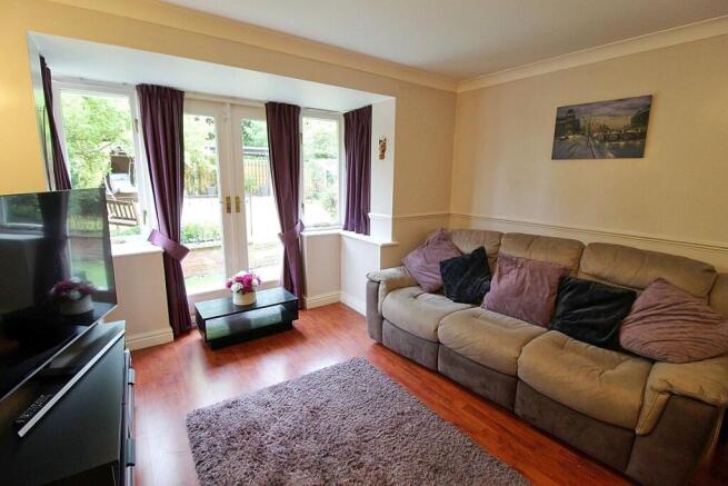 4 bed Detached for sale Image 5