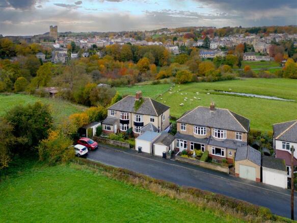 Rear of House Towards Town.jpeg