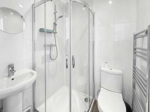 Downstairs bathroom.jpg