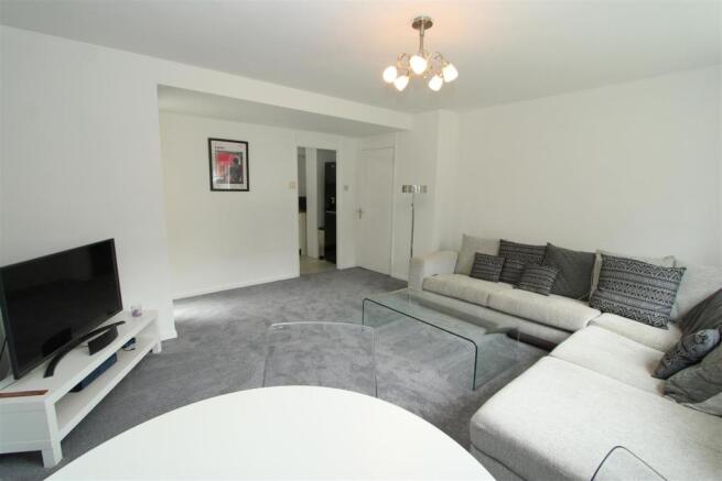 Lounge5.JPG