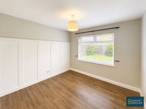 2 bed Semi-Detached Bungalow for sale Image 6