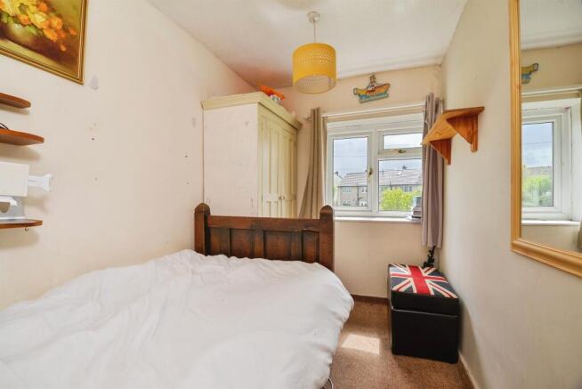 3 bed Semi-Detached for sale Image 10