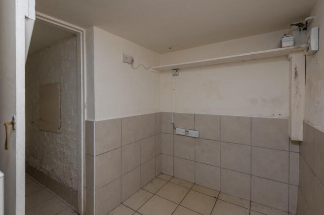 3 bed Semi-Detached for sale Image 11