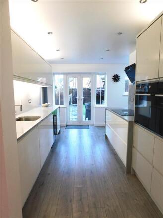 OPEN PLAN KITCHEN