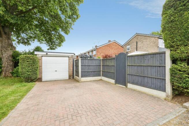 3 bed Detached for sale Image 11